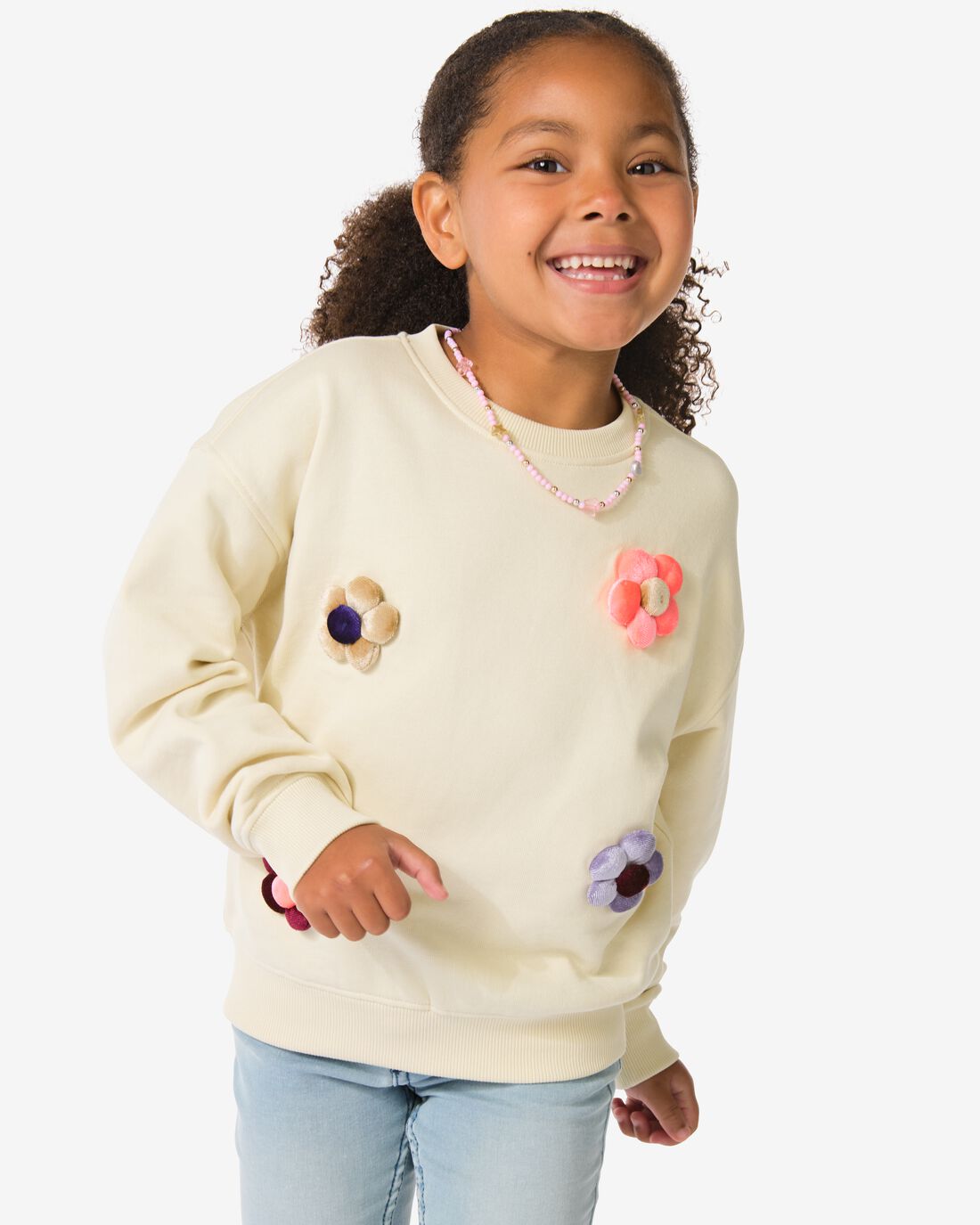 HEMA HEMA Kindersweater Bloemen Ecru (ecru) 1 HEMA HEMA Kindersweater Bloemen Ecru (ecru)