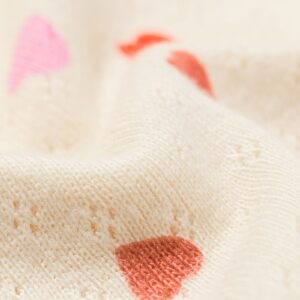 HEMA Newborn broek ajour hartjes ecru